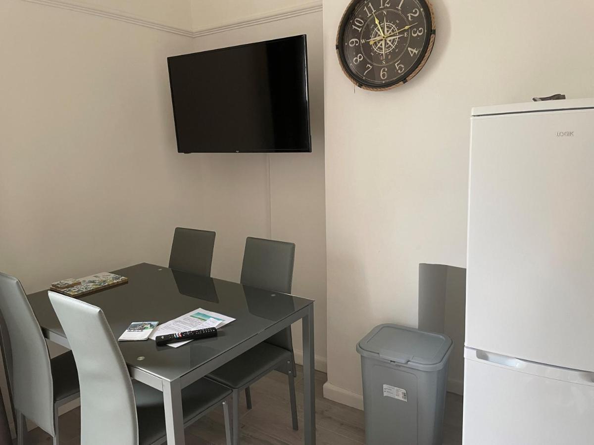 Central Plymouth Apartment Екстер'єр фото